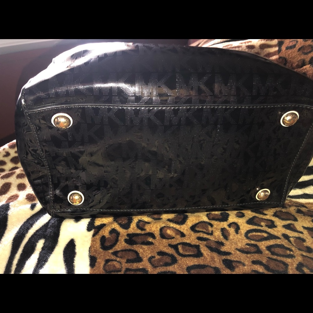 Authentic Michale kors